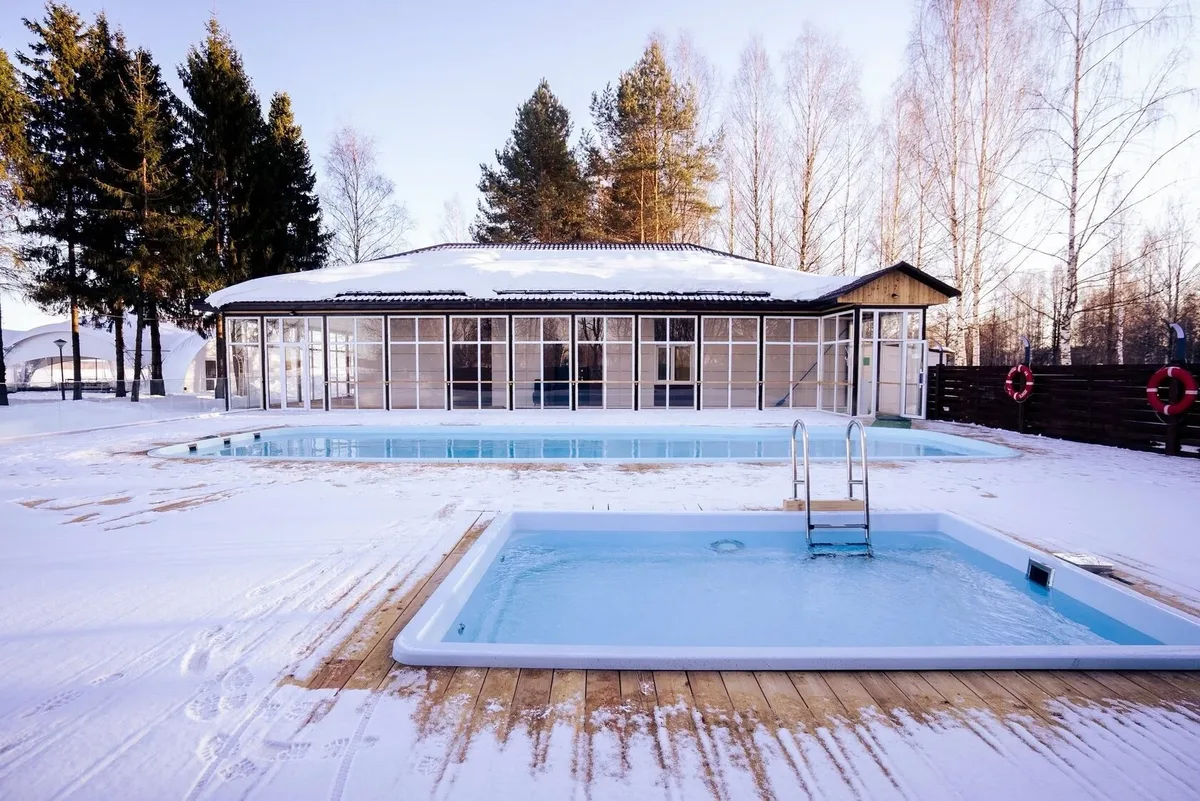 Laguna 4 — на участке в Салехарде