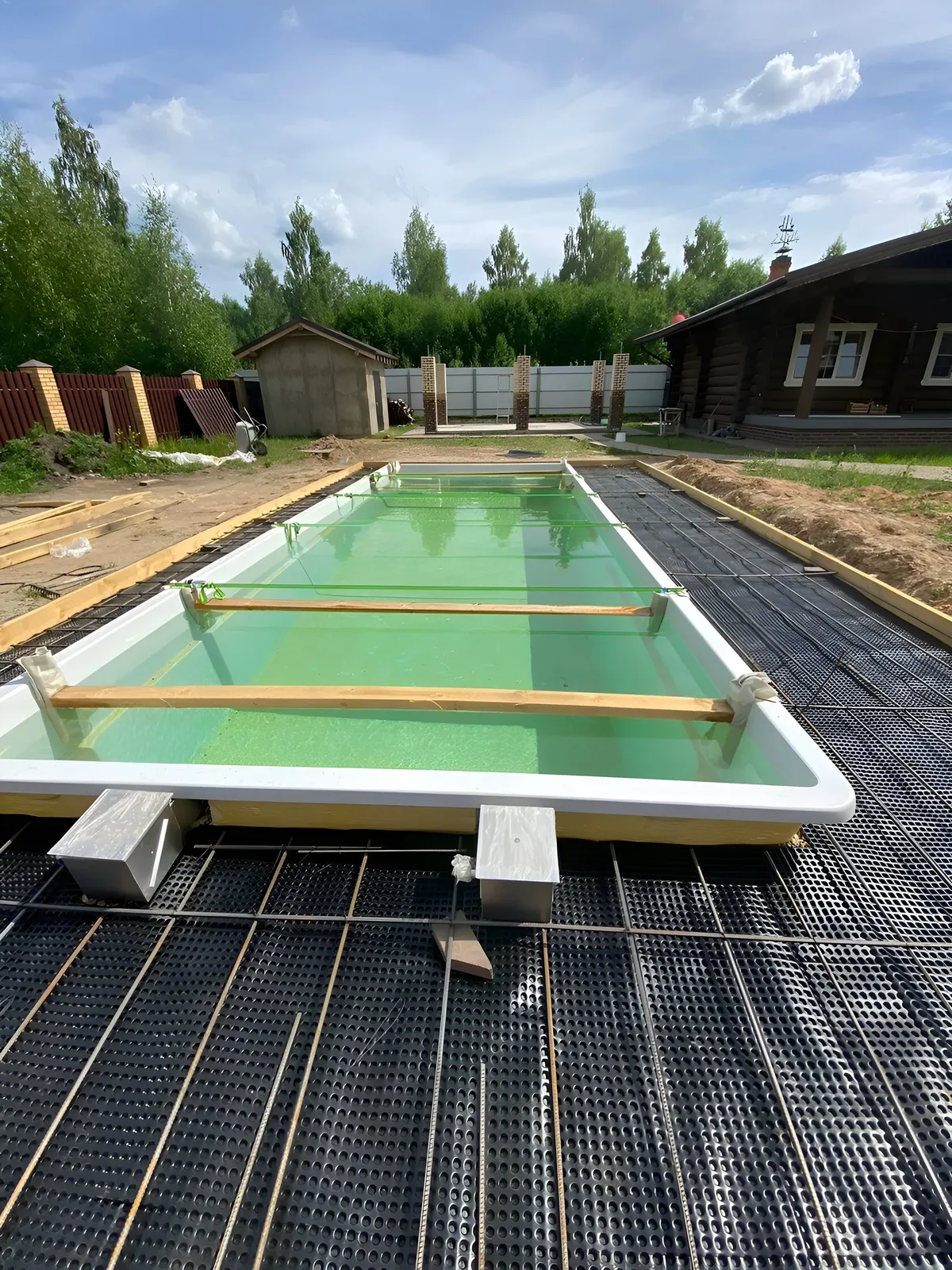 Laguna 9 — вечернее освещение в Салехарде